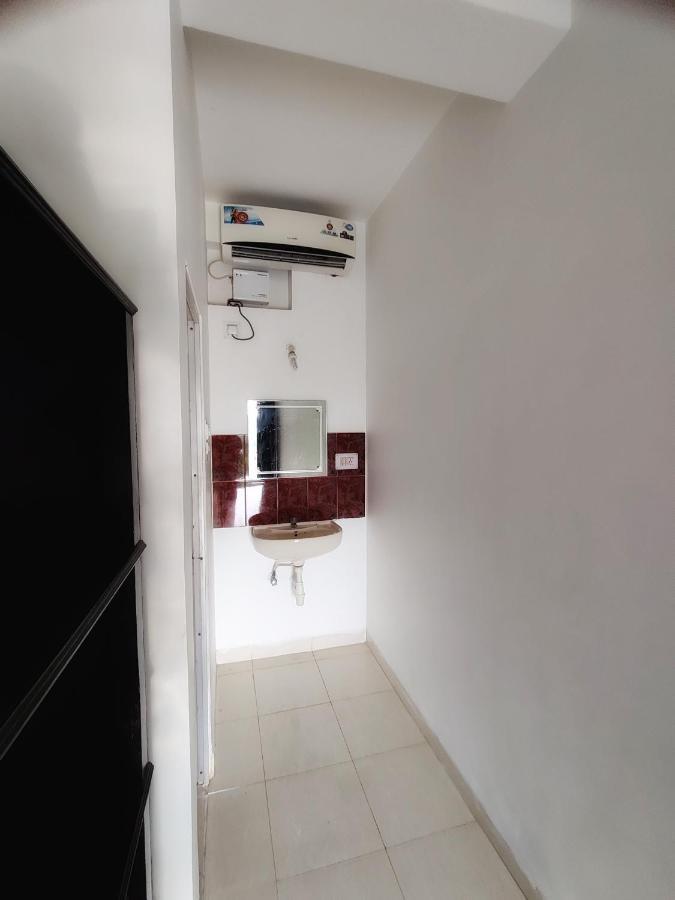 Heaven Goa Guesthouse 比纳里姆 外观 照片