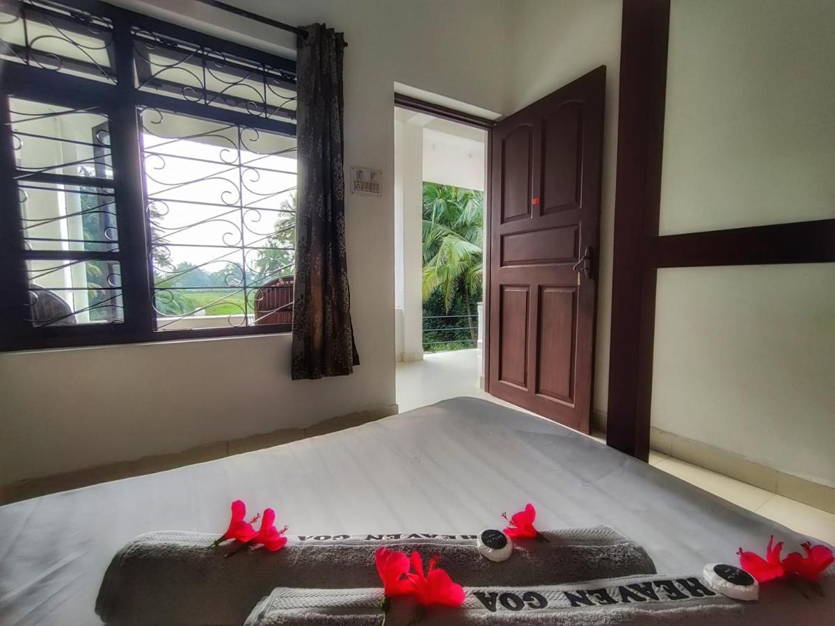 Heaven Goa Guesthouse 比纳里姆 外观 照片
