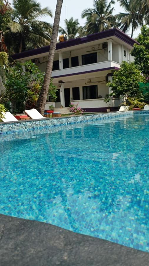 Heaven Goa Guesthouse 比纳里姆 外观 照片