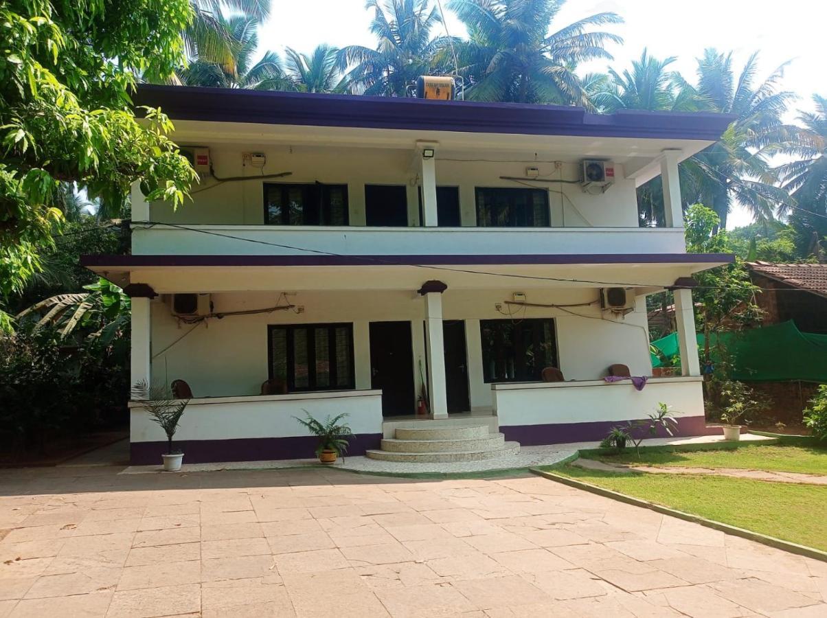 Heaven Goa Guesthouse 比纳里姆 外观 照片