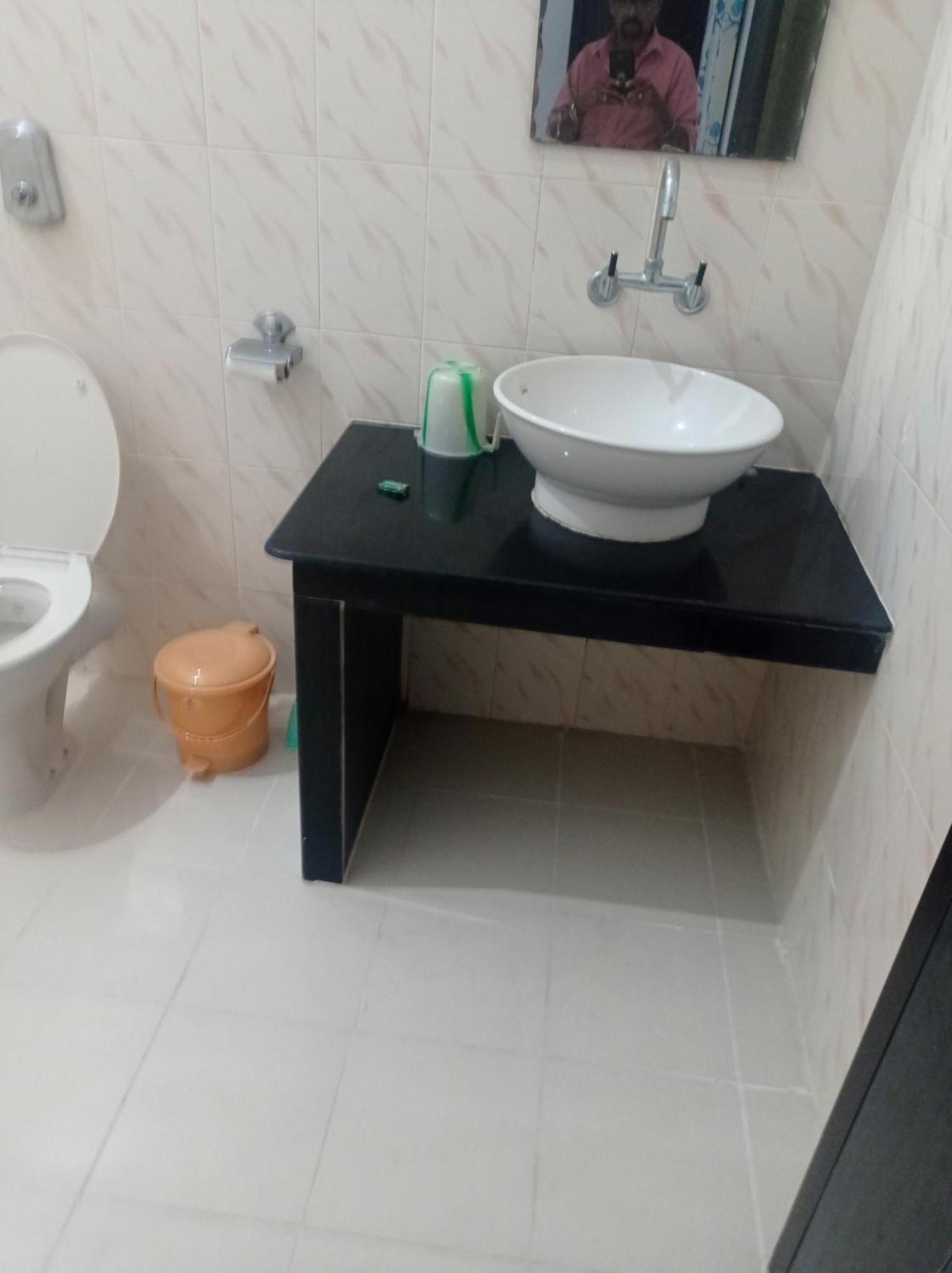 Heaven Goa Guesthouse 比纳里姆 外观 照片